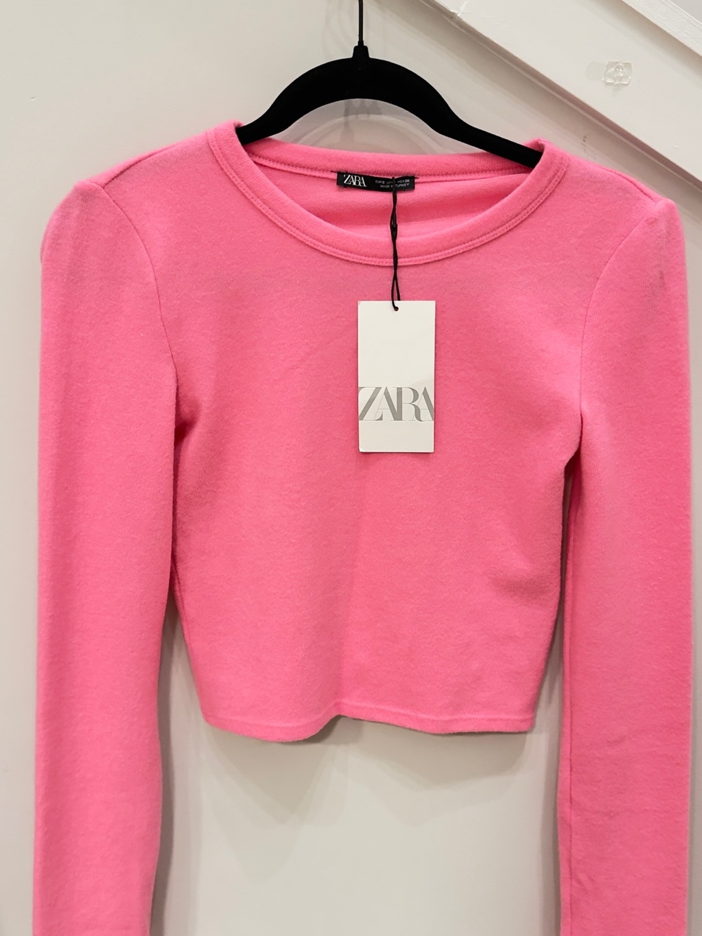 ZARA Bright Pink Long-Sleeve Cropped Crewneck Top